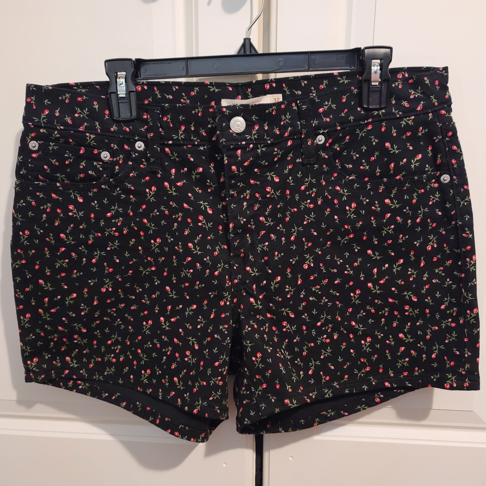 Levi Strauss & Co - Black Women's Shorts With Roses